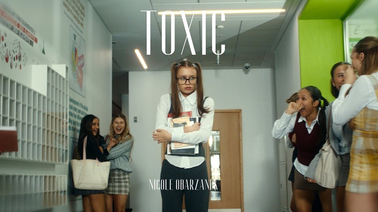 Nicole Obarzanek - Toxic